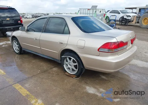 2001 Honda Accord 2.3 Lx from USA, damaged, VIN 1HGCG56461A097220